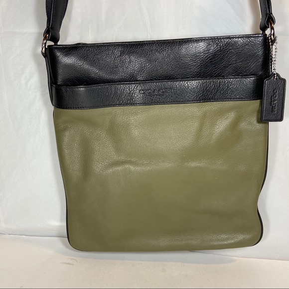 Practically new! Green Coach leather bag - Picture 2 of 11
